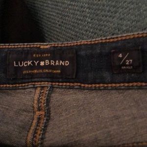 Size 4/27 high rise Lucky Brand jeans
